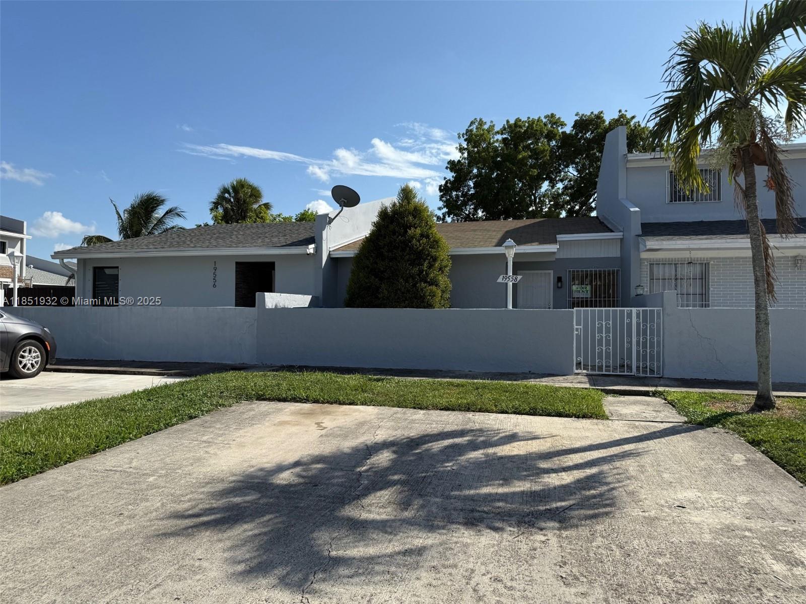 19558 Nw 55th Cir Pl 19558 Property Photo 1