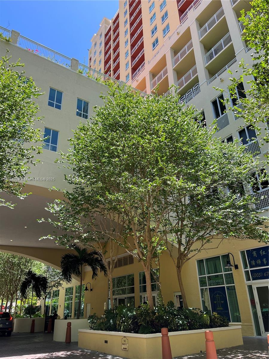 7350 Sw 89th Street Suite 100 Property Photo 1