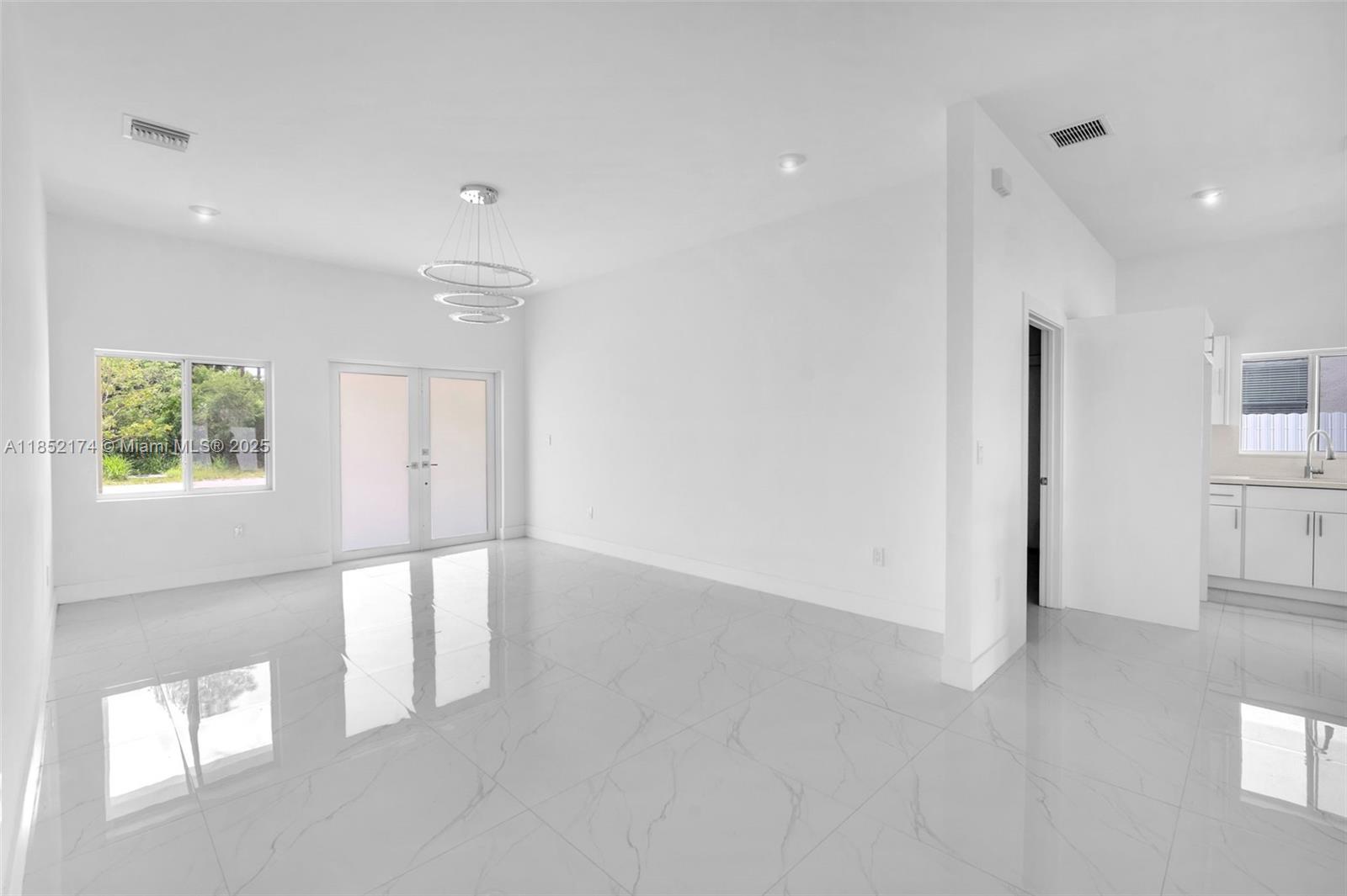 12901 Sw 265th St Property Photo 6