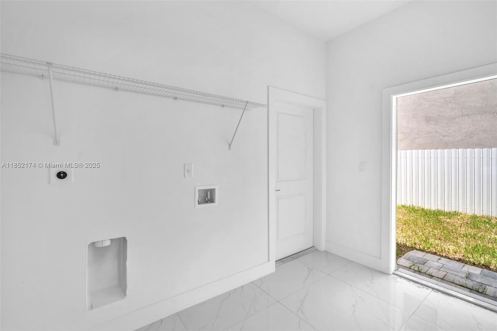 12901 Sw 265th St Property Photo 8