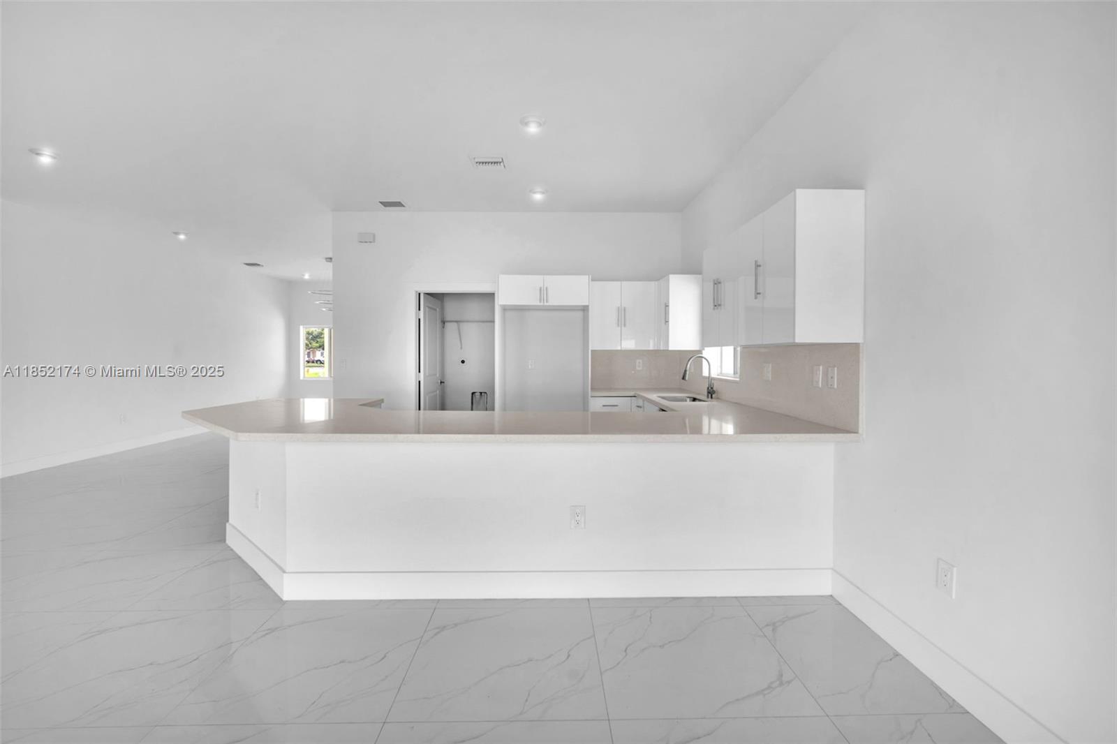 12901 Sw 265th St Property Photo 10