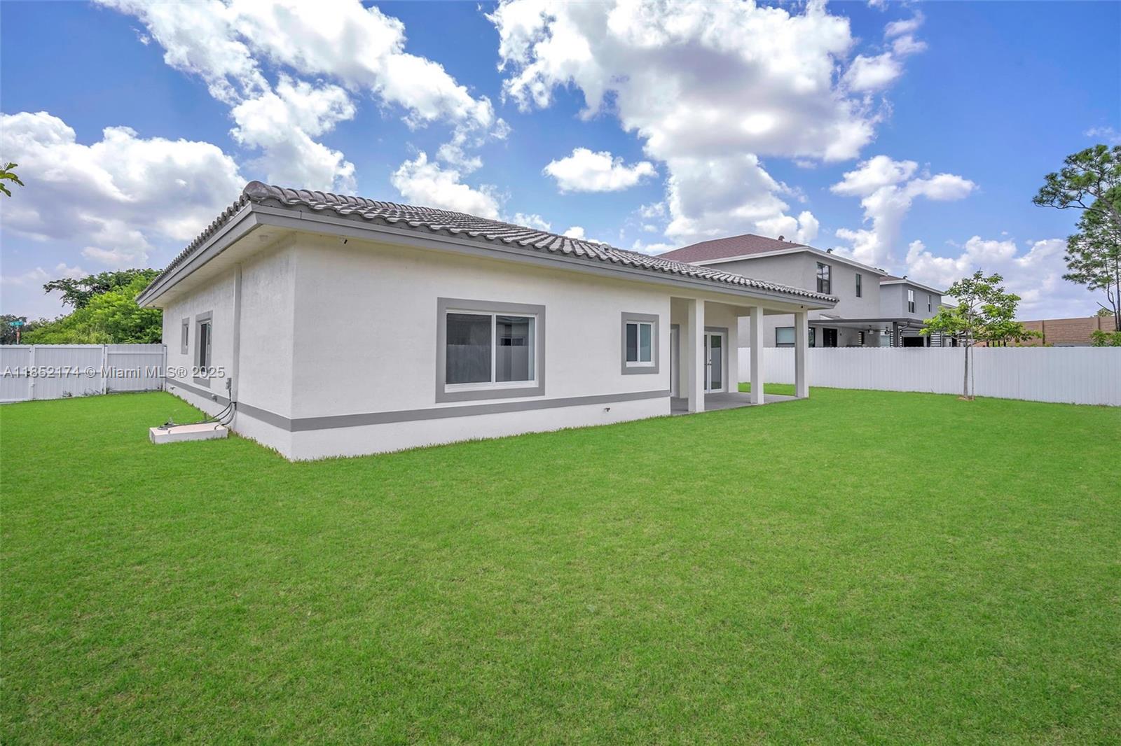 12901 Sw 265th St Property Photo 27