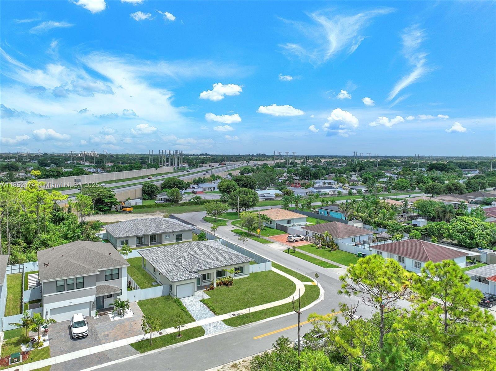 12901 Sw 265th St Property Photo 31