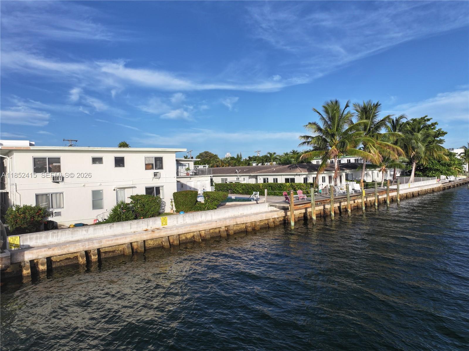 2200 Bay Dr 3 Property Photo 5