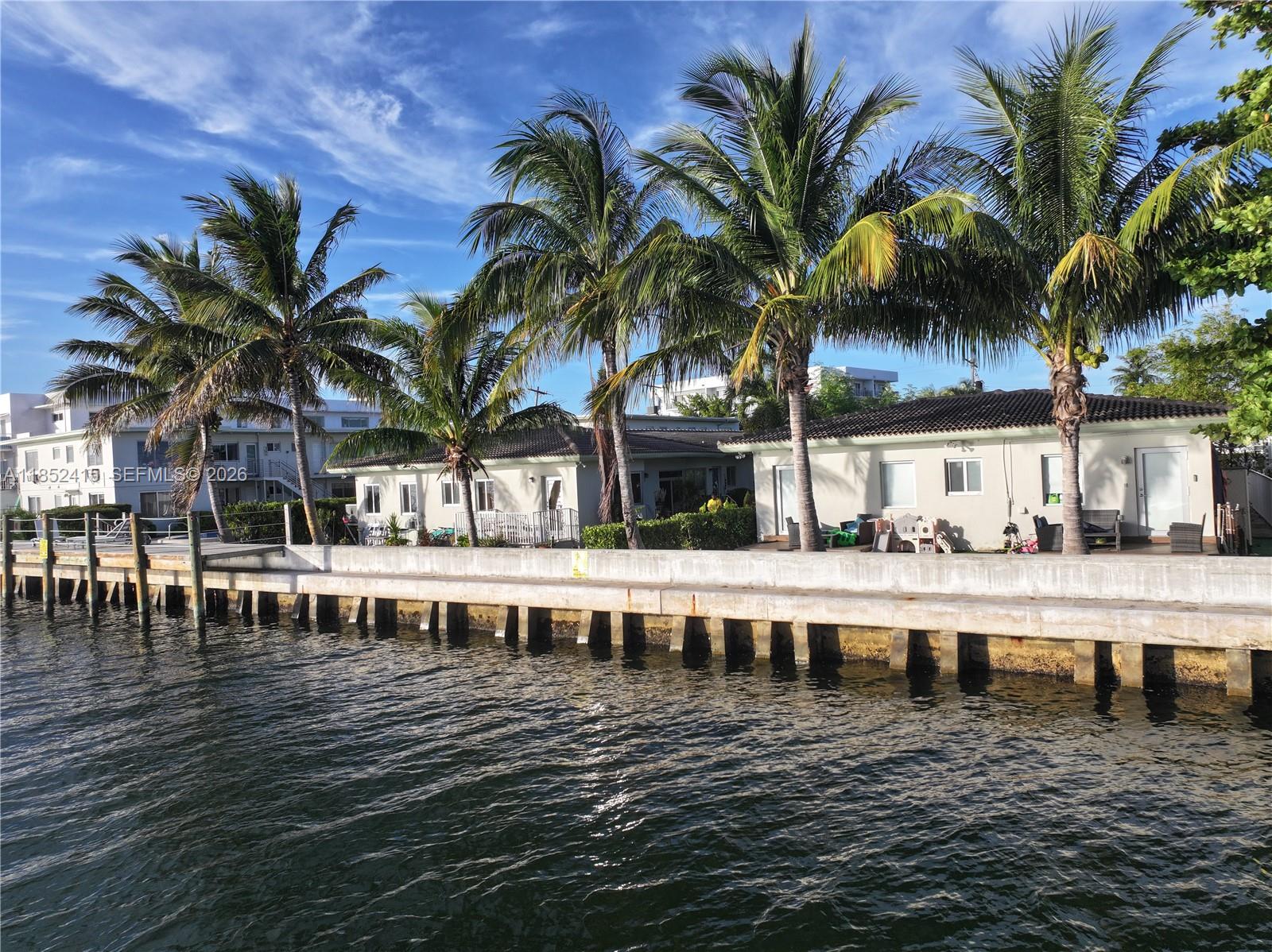 2200 Bay Dr 3 Property Photo 15