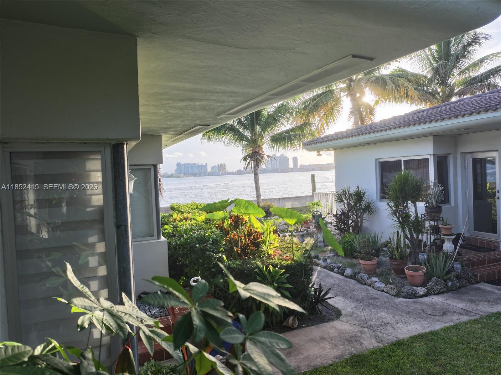 2200 Bay Dr 3 Property Photo 23