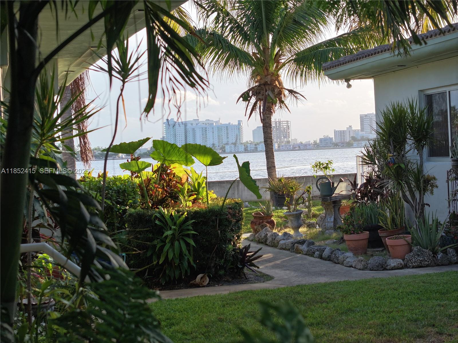 2200 Bay Dr 3 Property Photo 26