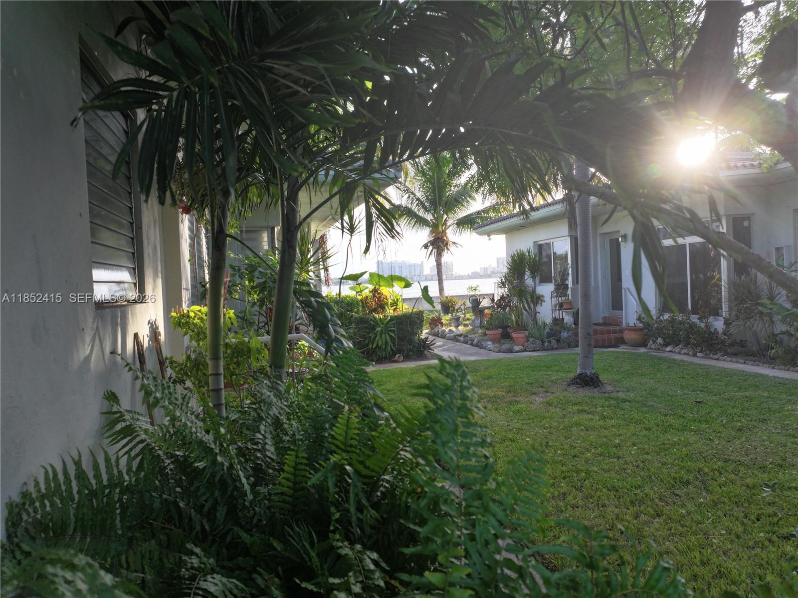 2200 Bay Dr 3 Property Photo 27