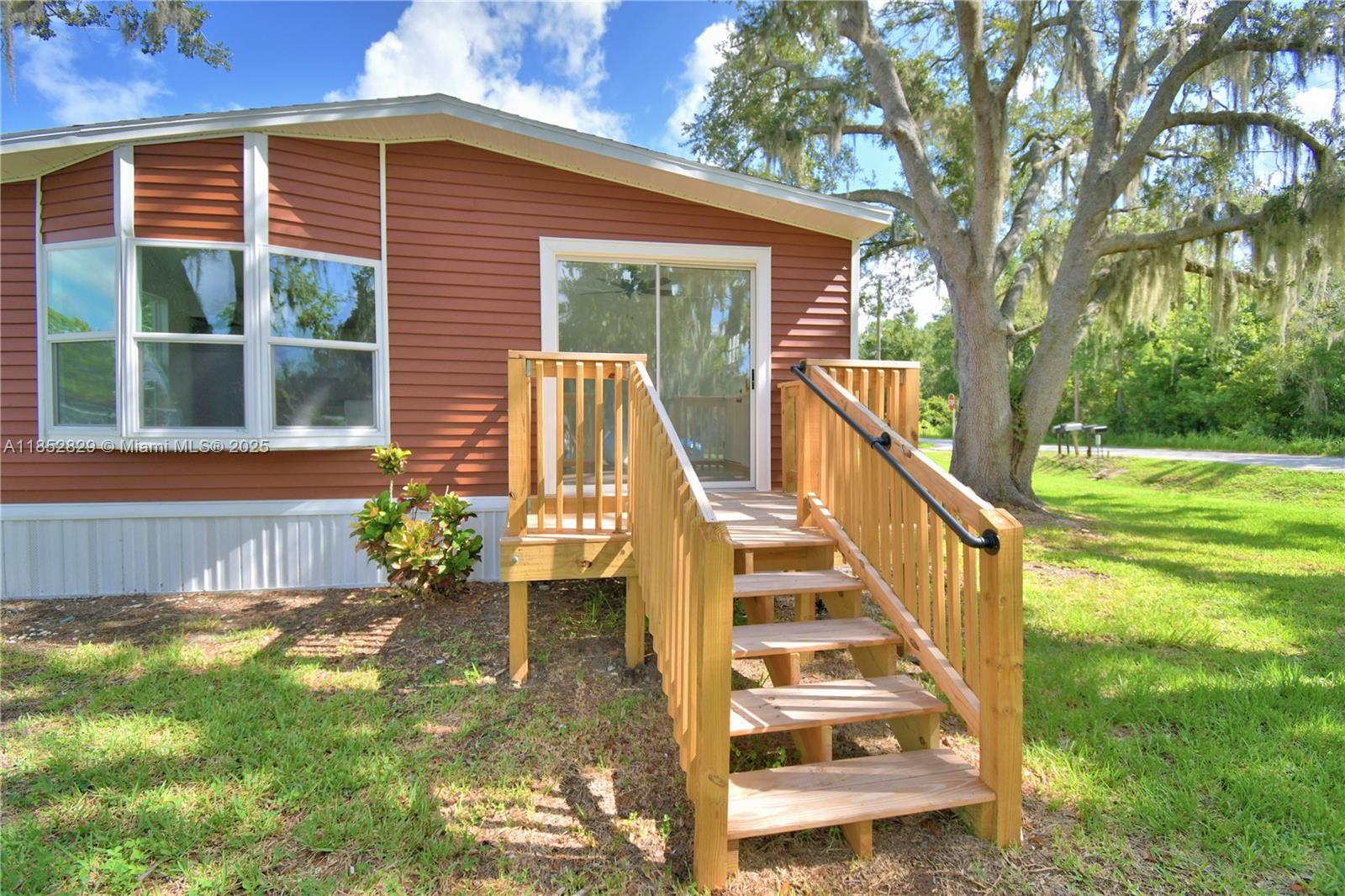 5980 Oakdale Road Property Photo 58