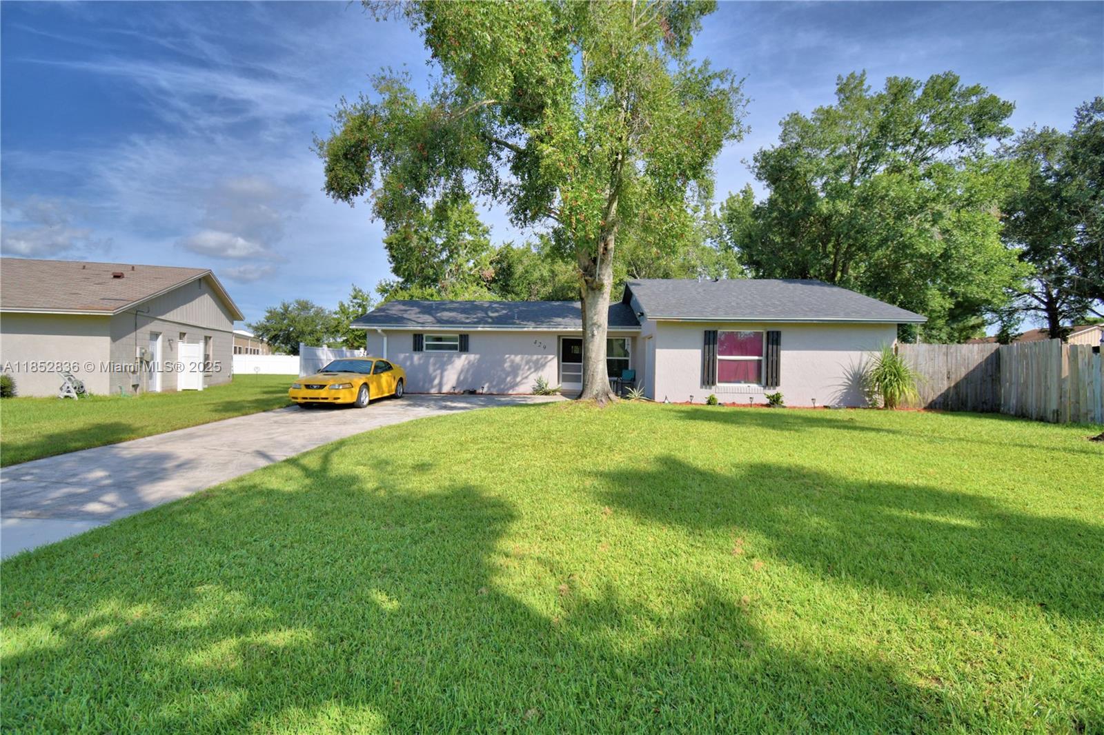 429 Spike Court Property Photo 1