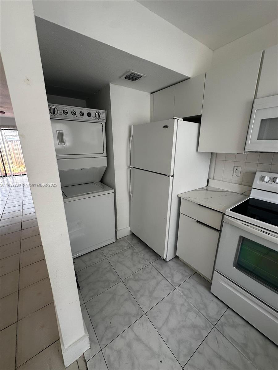 2300 Nw 52nd Ave 2300 Property Photo 5