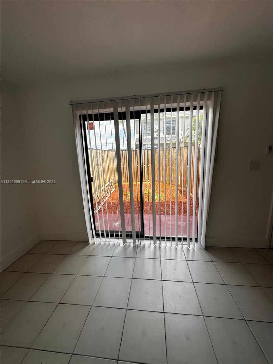 2300 Nw 52nd Ave 2300 Property Photo 8