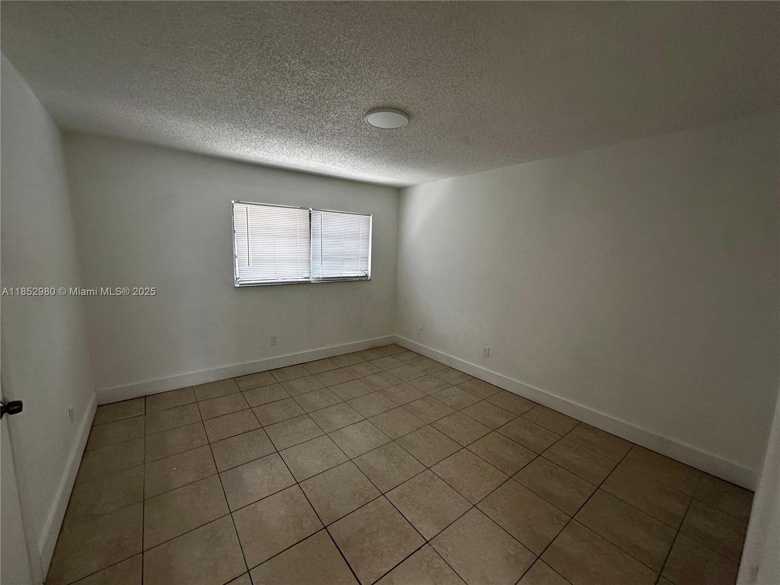 2300 Nw 52nd Ave 2300 Property Photo 13