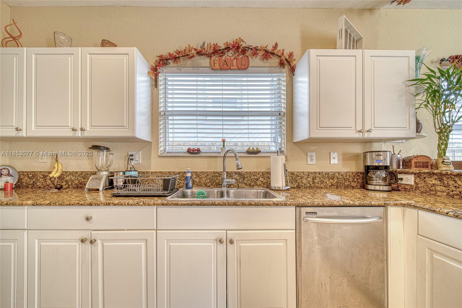 229 Ne 36 Avenue Rd Property Photo 18