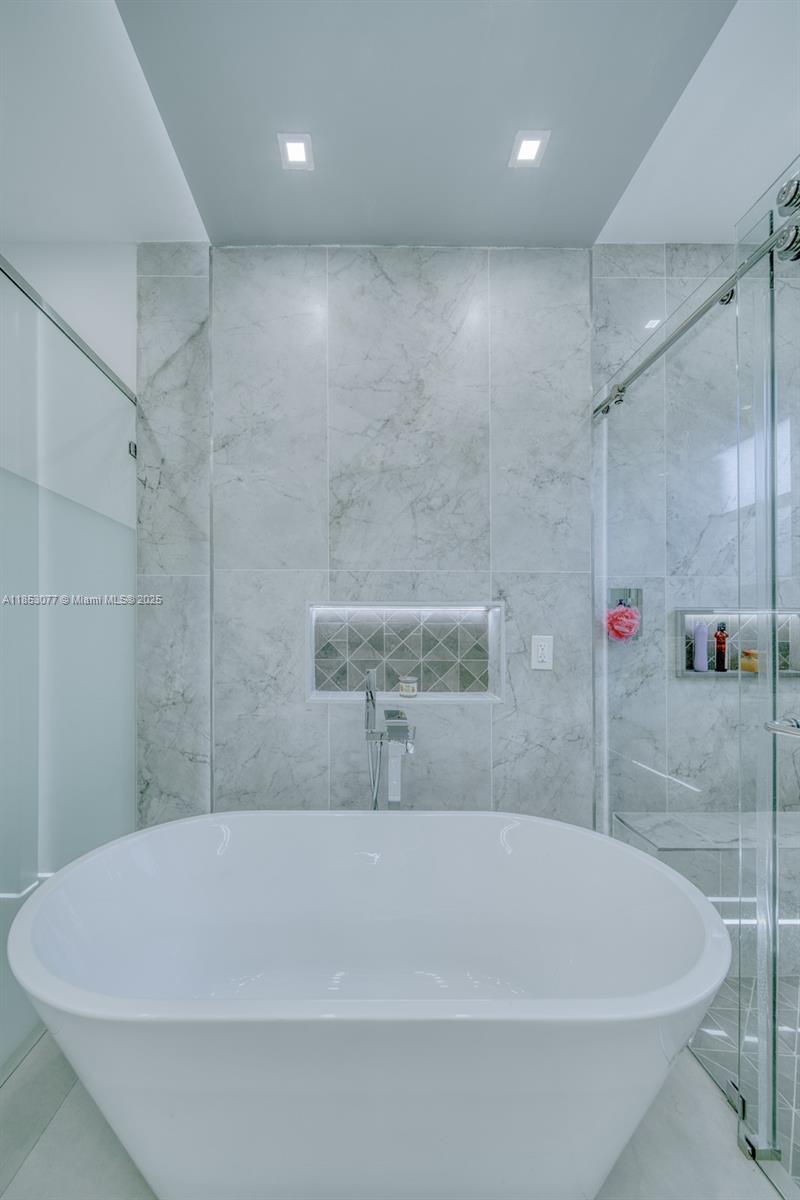 229 Ne 36 Avenue Rd Property Photo 32