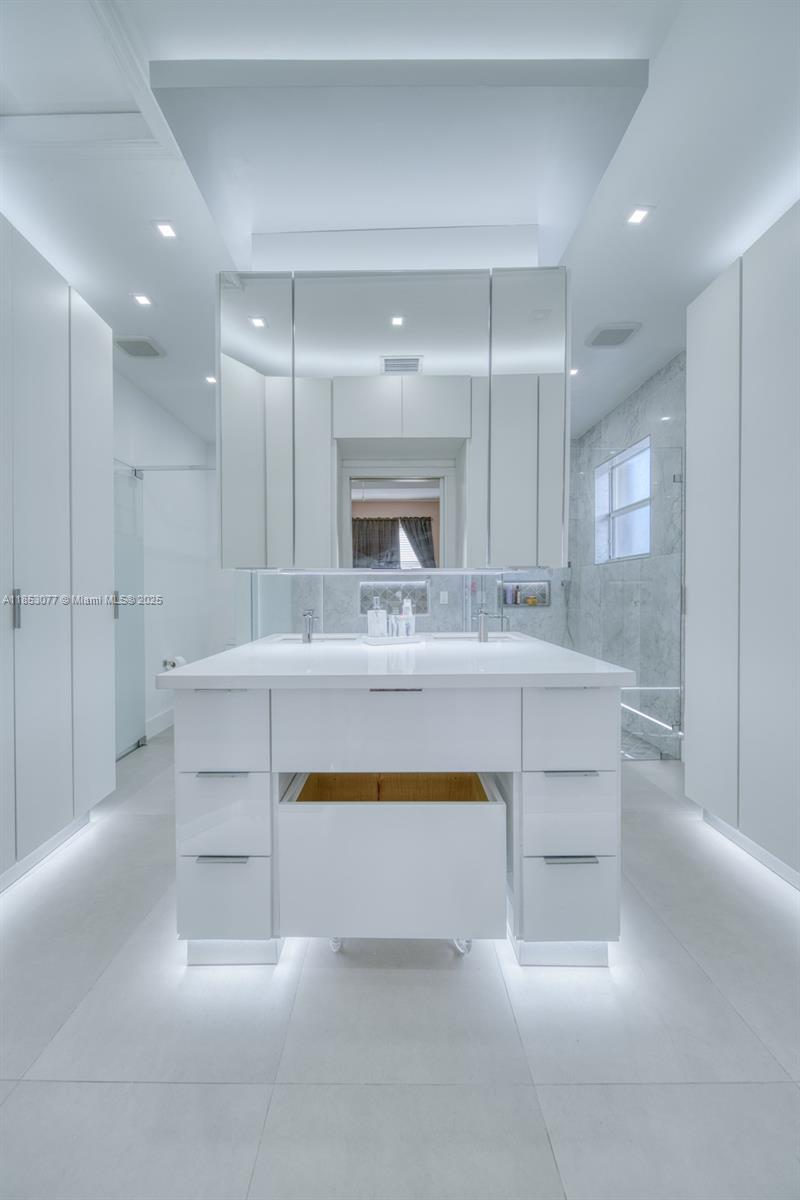 229 Ne 36 Avenue Rd Property Photo 34