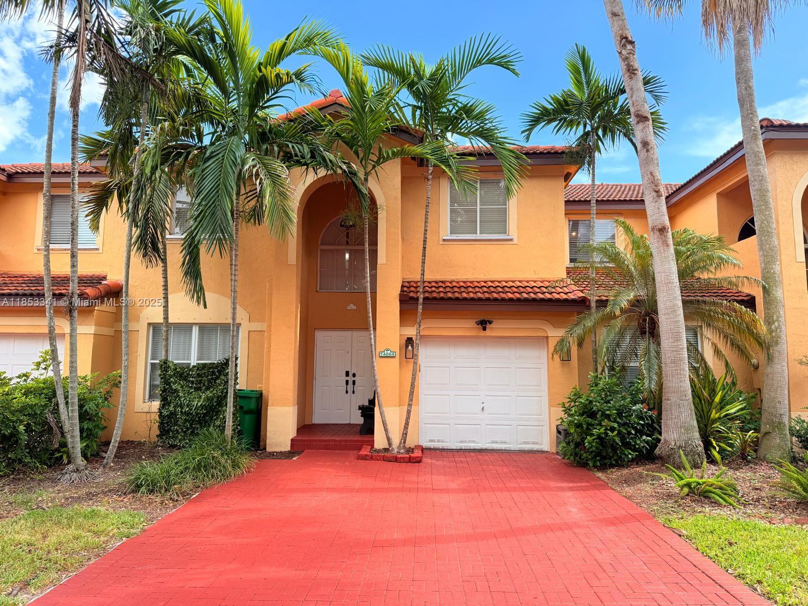14064 S Forest Oak Cir Property Photo 1