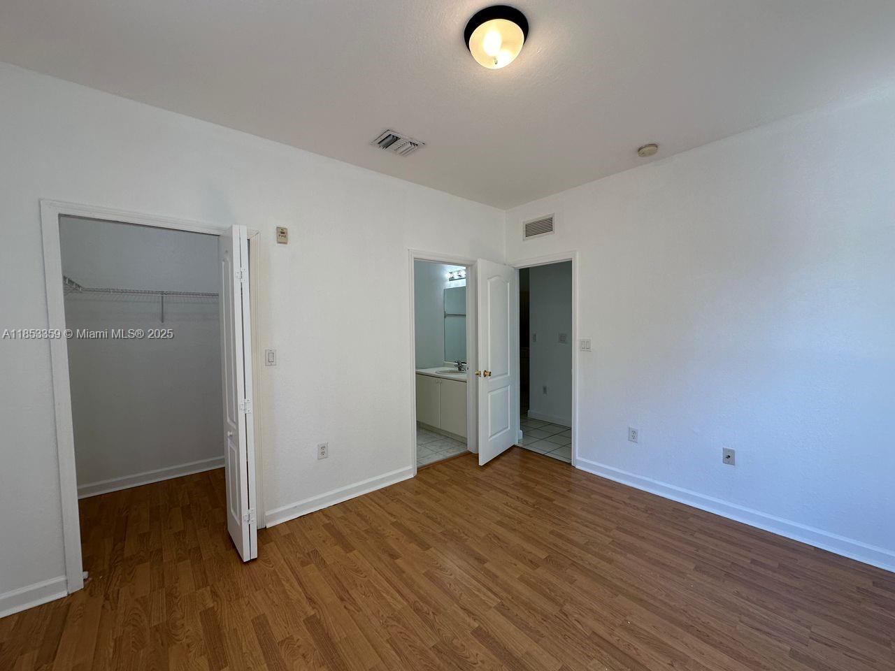 1568 Se 26th St 200 Property Photo 10