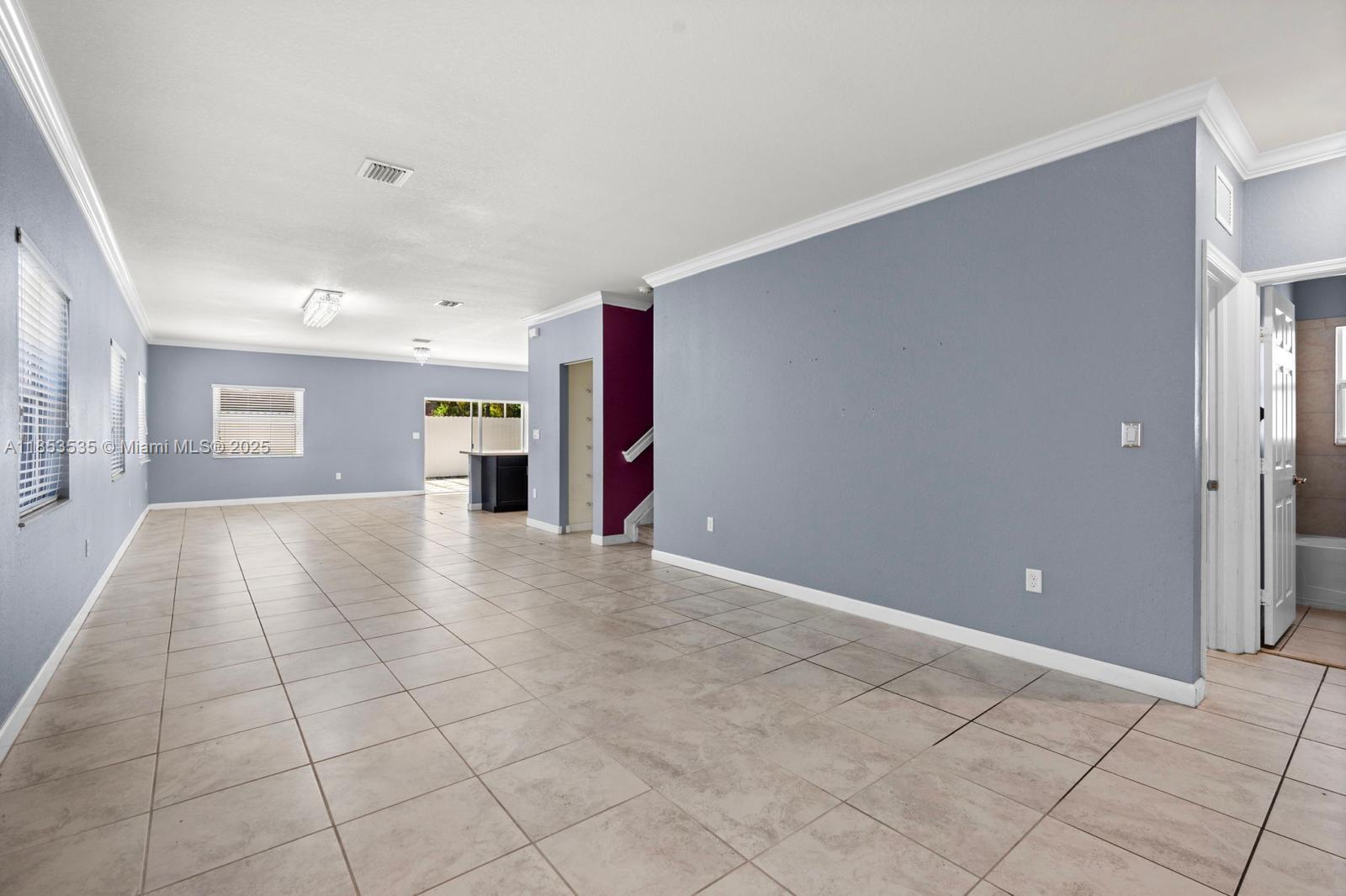 3136 Se 2nd Dr Property Photo 5