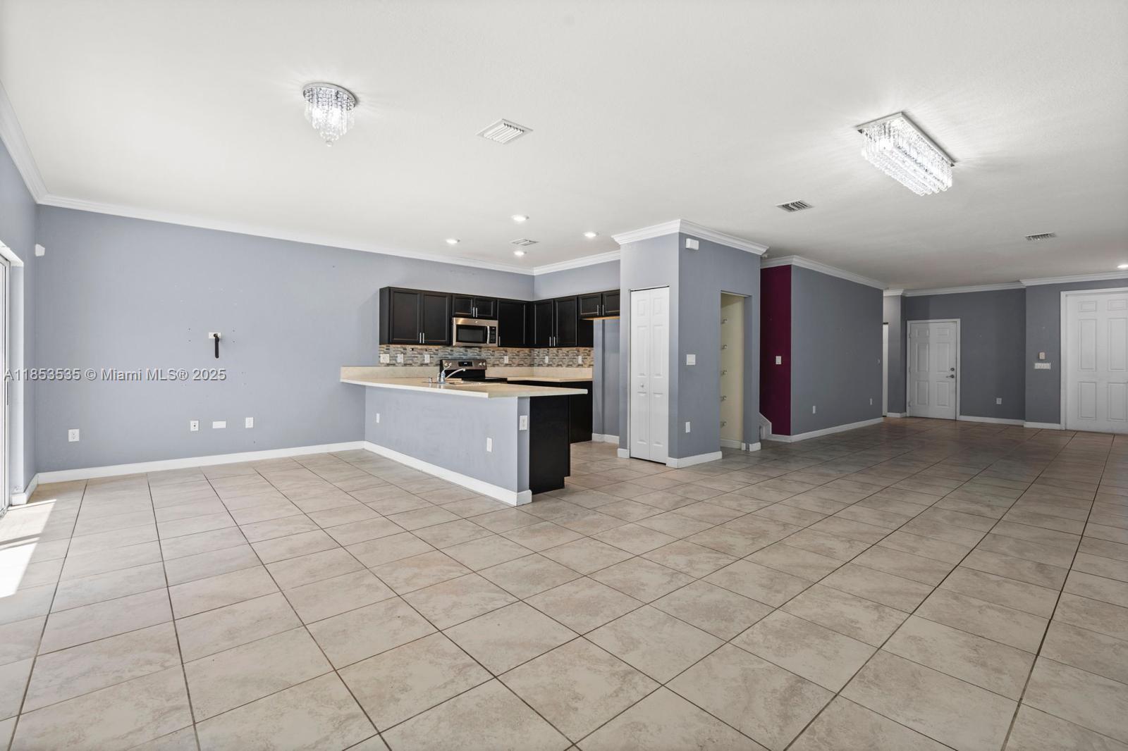 3136 Se 2nd Dr Property Photo 7