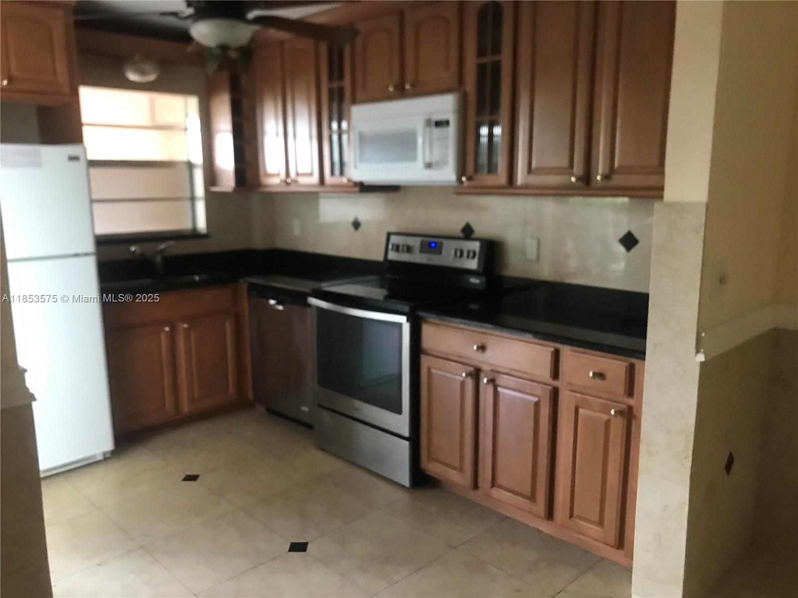 501 Blue Heron Dr 110-a Property Photo 14