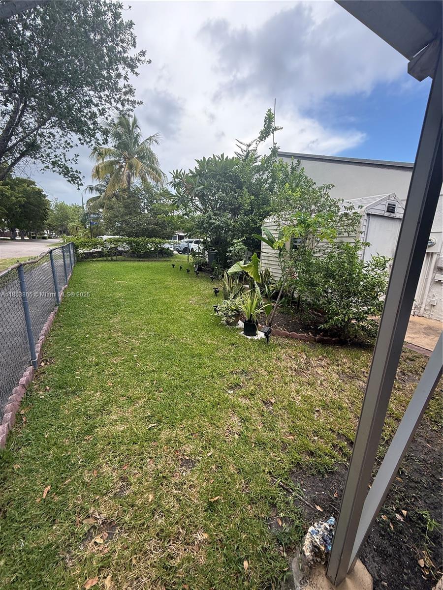 11472 Sw 4th St Property Photo 15