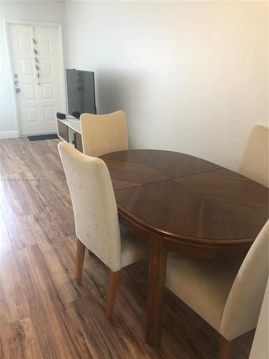 1823 W Meadows Cir W 1823 Property Photo 11