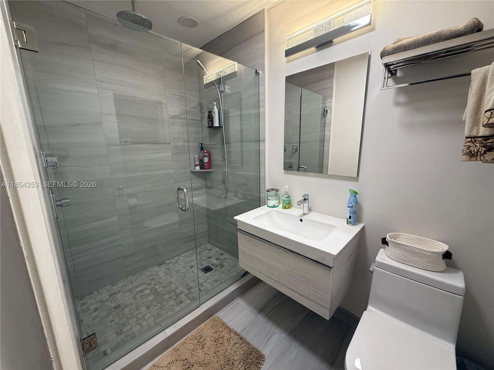1775 Harbourview Dr 3 Property Photo 4