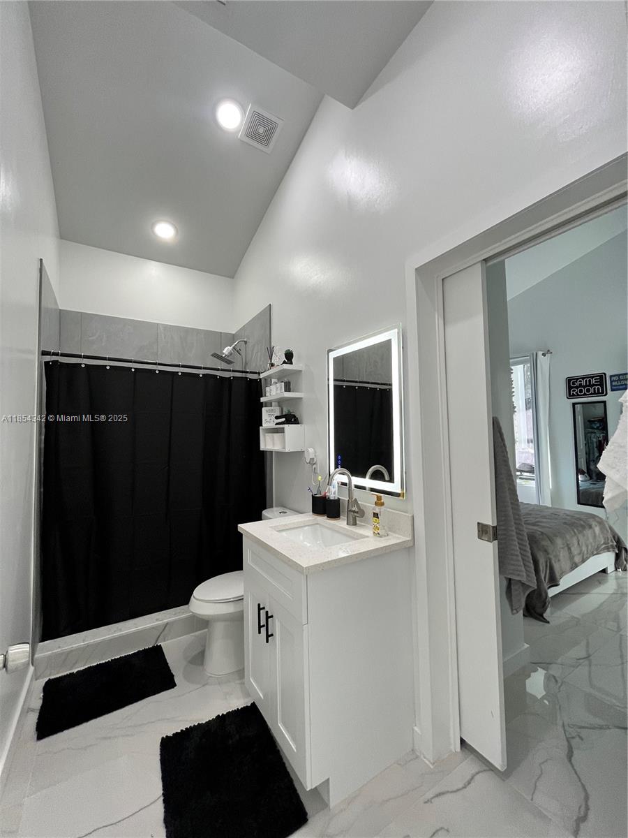 395 Pace Avenue Property Photo 49