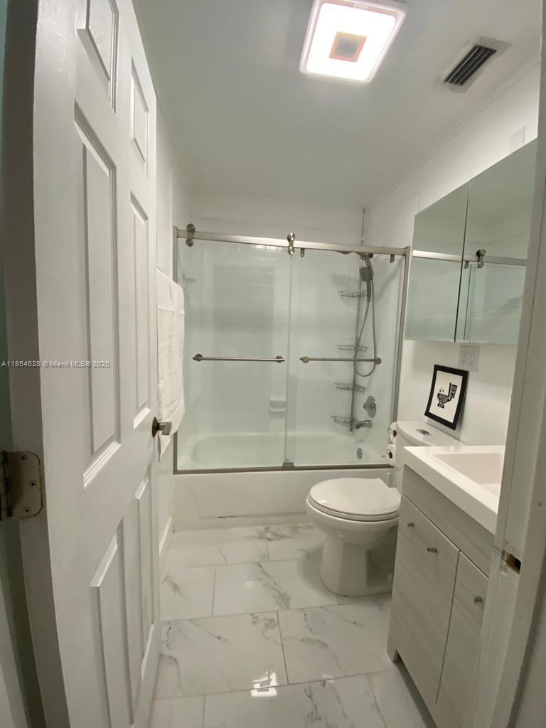 1350 Ne 30th St 0 Property Photo 14
