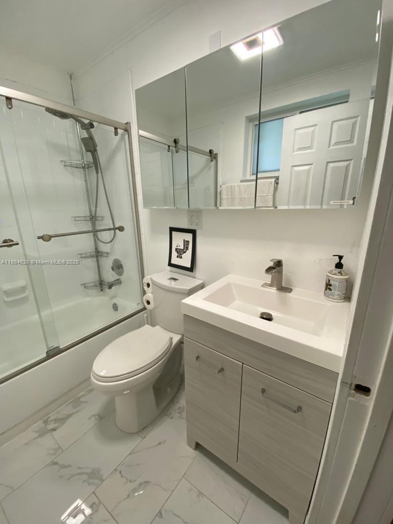 1350 Ne 30th St 0 Property Photo 15