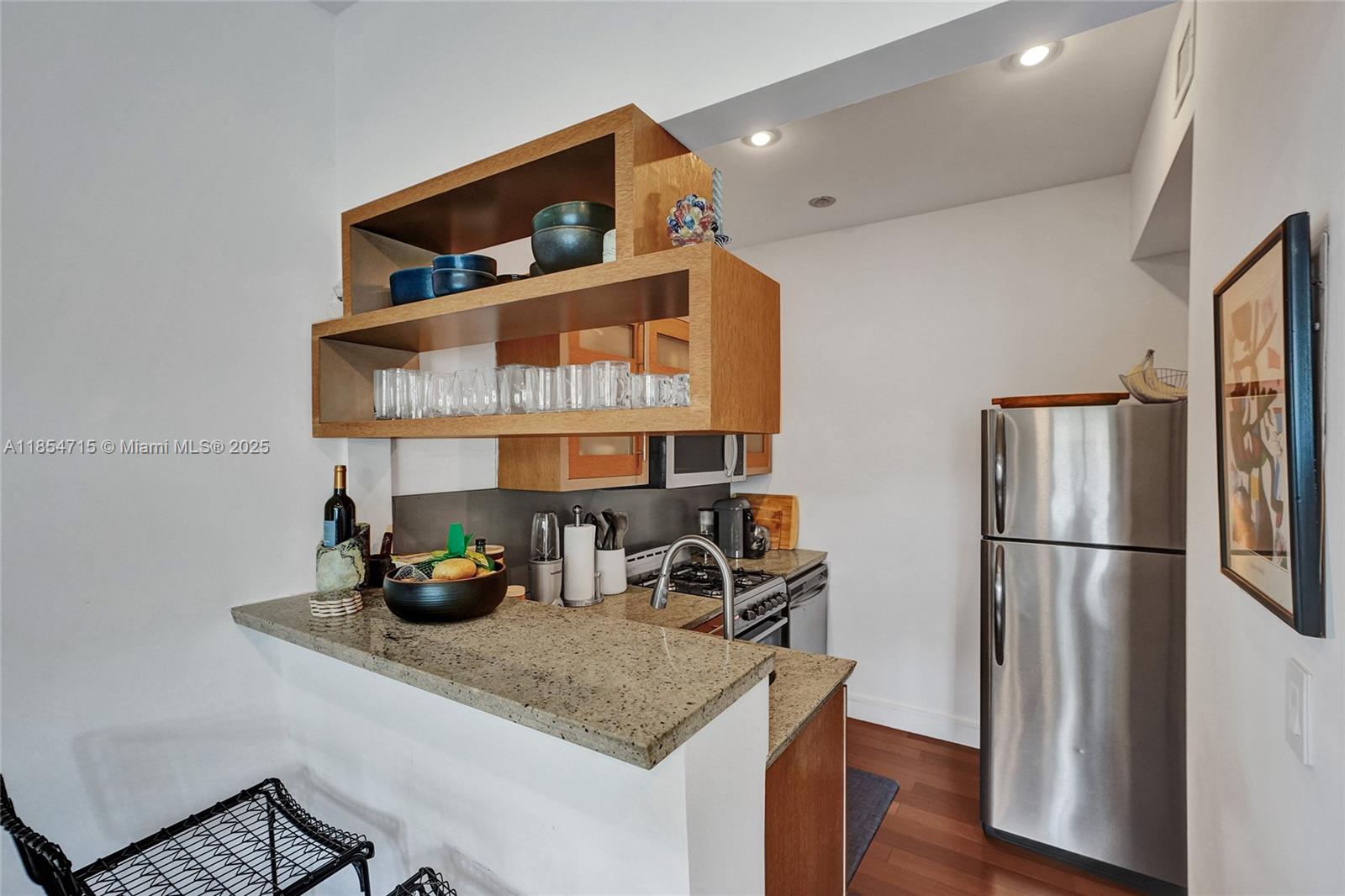 815 Euclid Ave 8 Property Photo 7