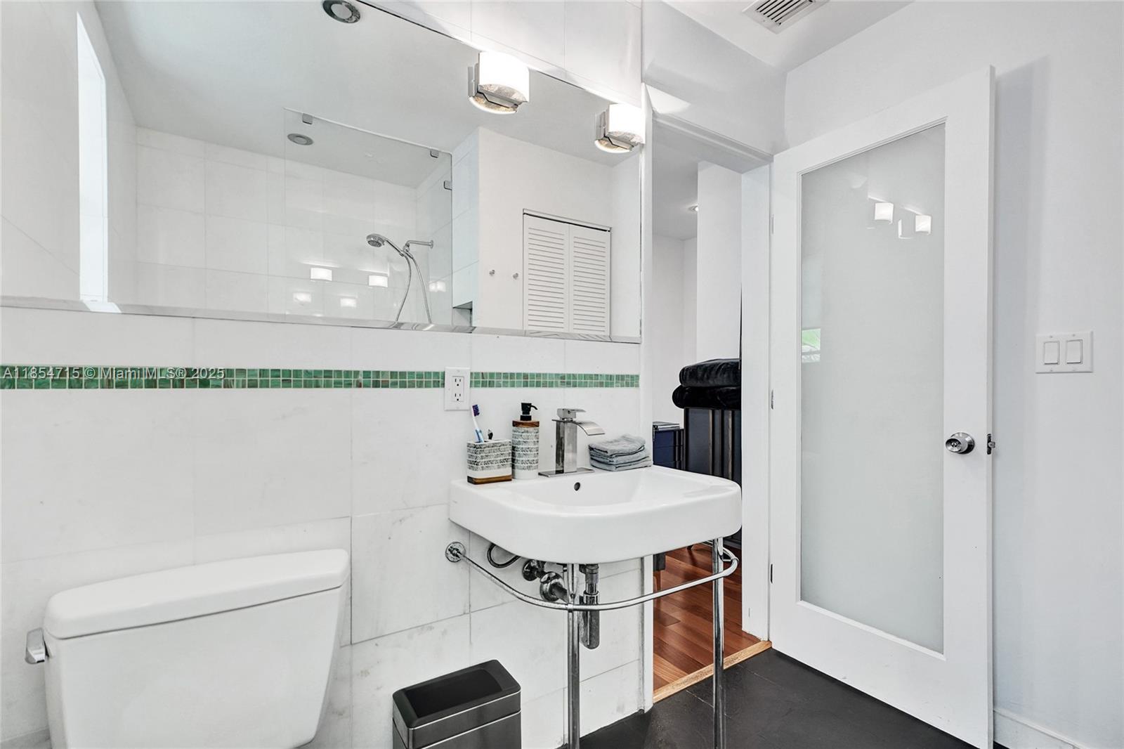 815 Euclid Ave 8 Property Photo 12
