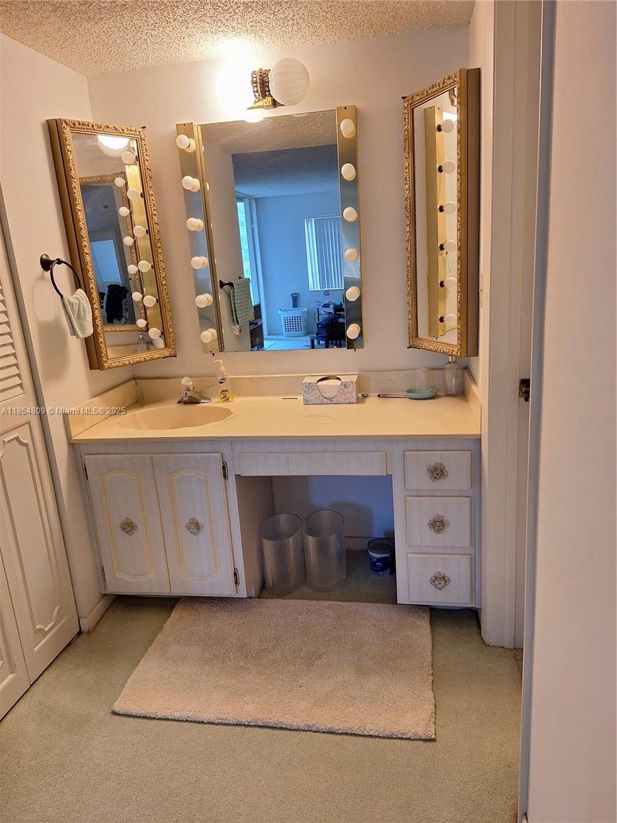 3940 Inverrary Blvd 402-a Property Photo 17