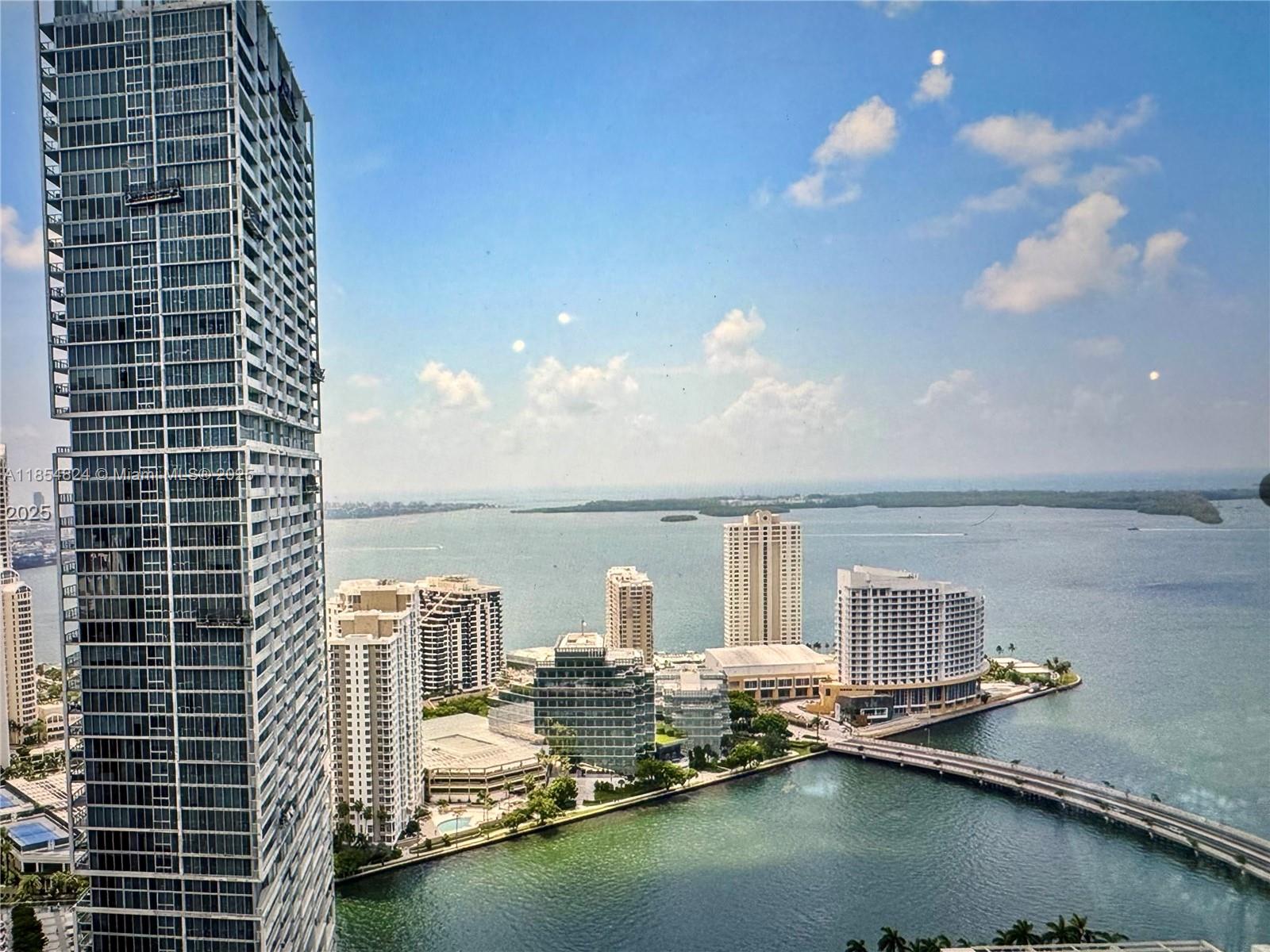 500 Brickell Ave 1204 Property Photo 2