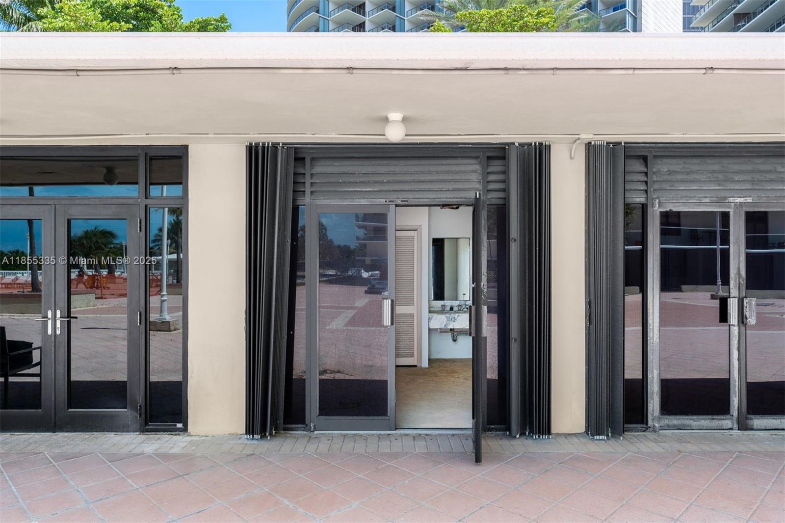 9801 Collins Ave Cab10 Property Photo 1