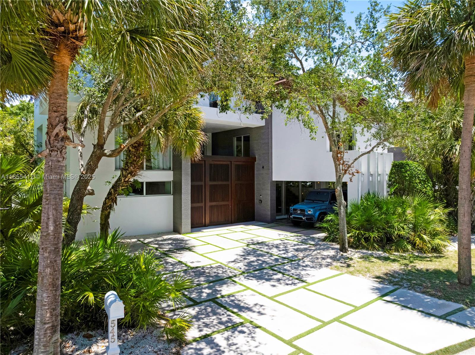 545 Sabal Palm Property Photo 20
