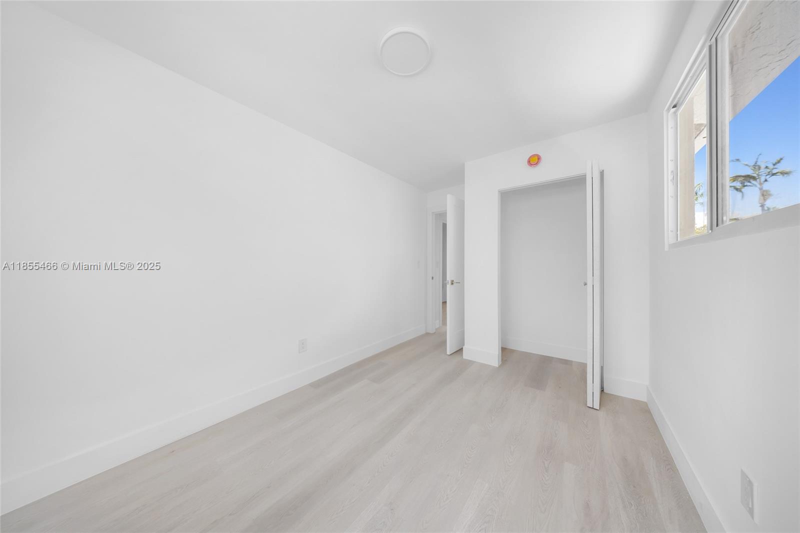 1028 Sw 9th Ave Property Photo 32