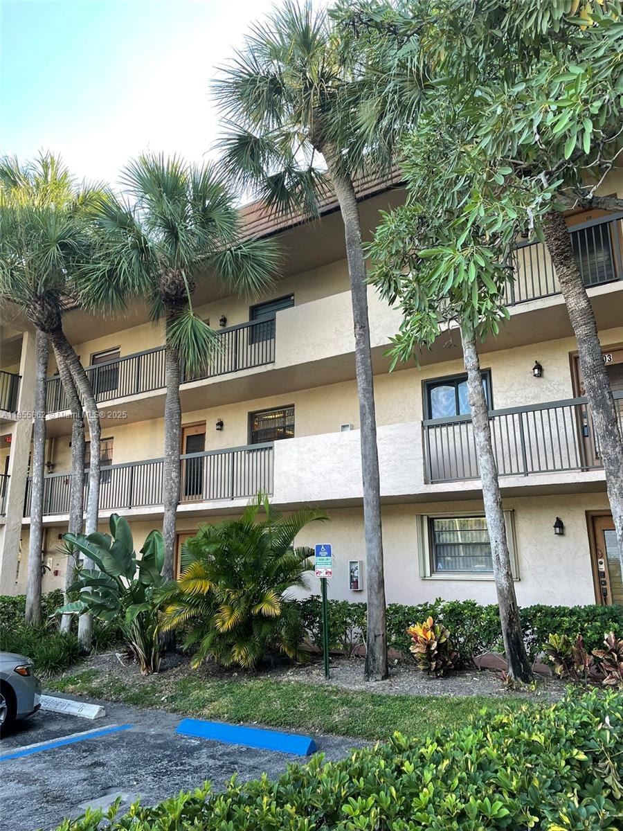 4975 E Sabal Palm Blvd 208 Property Photo 23