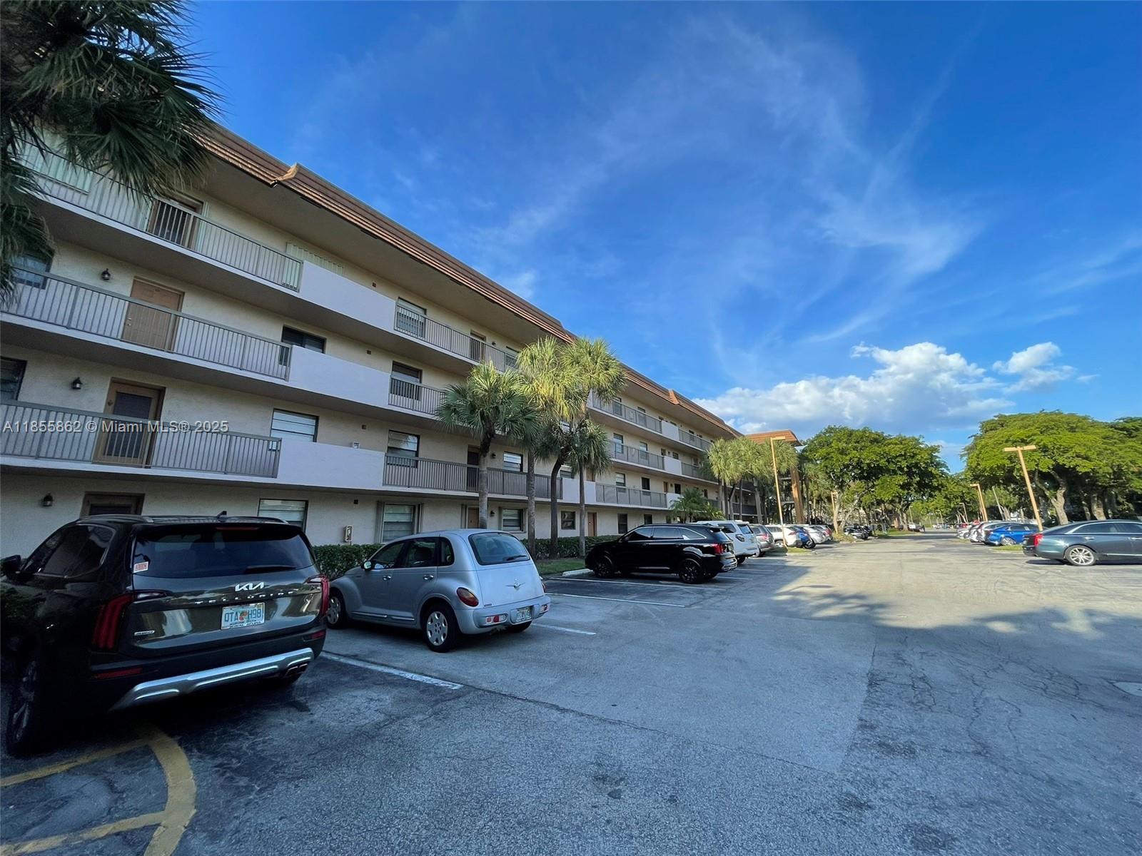 4975 E Sabal Palm Blvd 208 Property Photo 25
