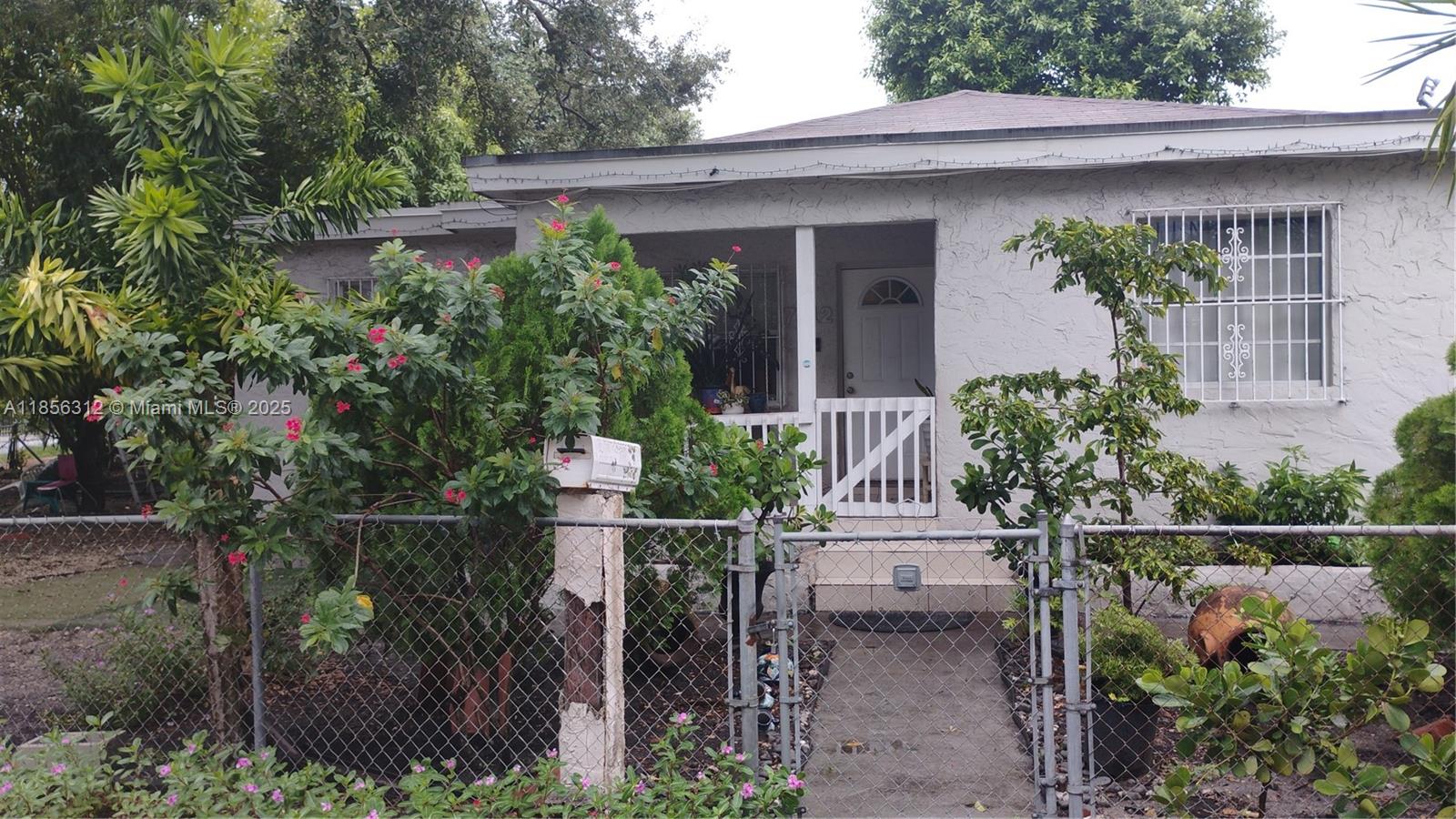 7312 Nw 17th Ct Property Photo 1
