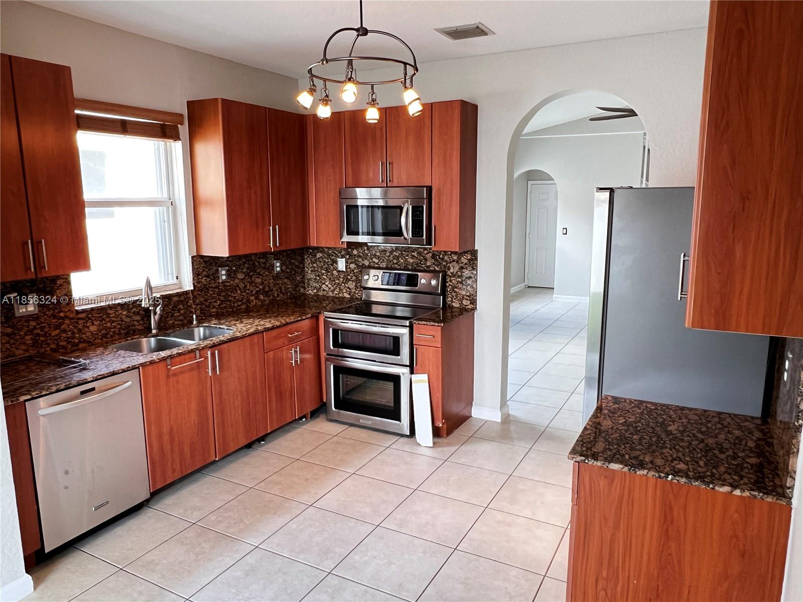 3970 Ne 11th Dr 3970 Property Photo 36