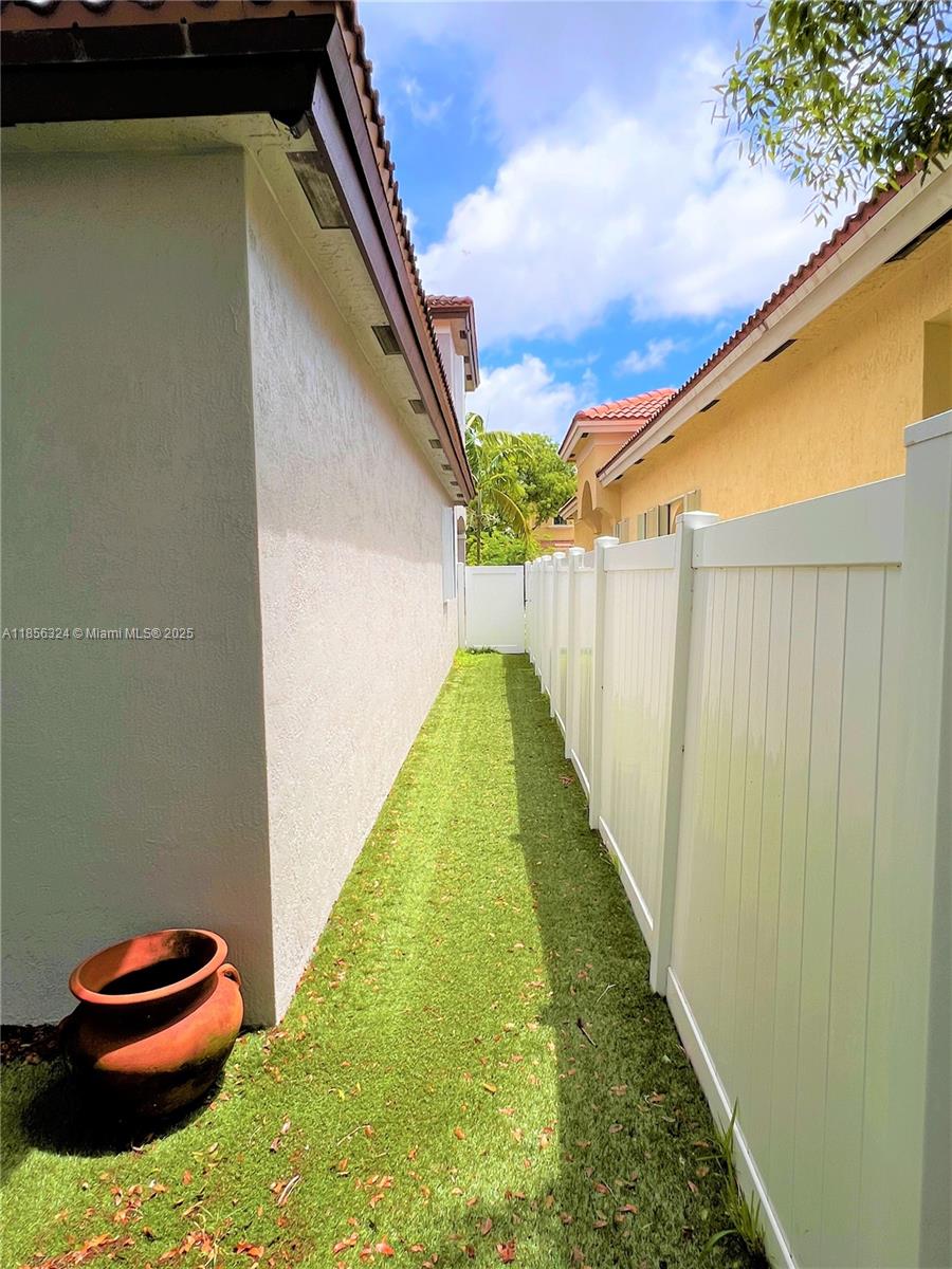 3970 Ne 11th Dr 3970 Property Photo 76