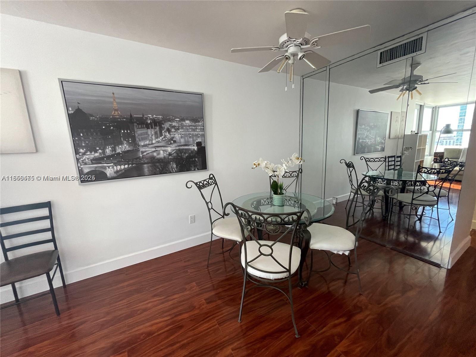 2899 Collins Ave 1420 Property Photo 4