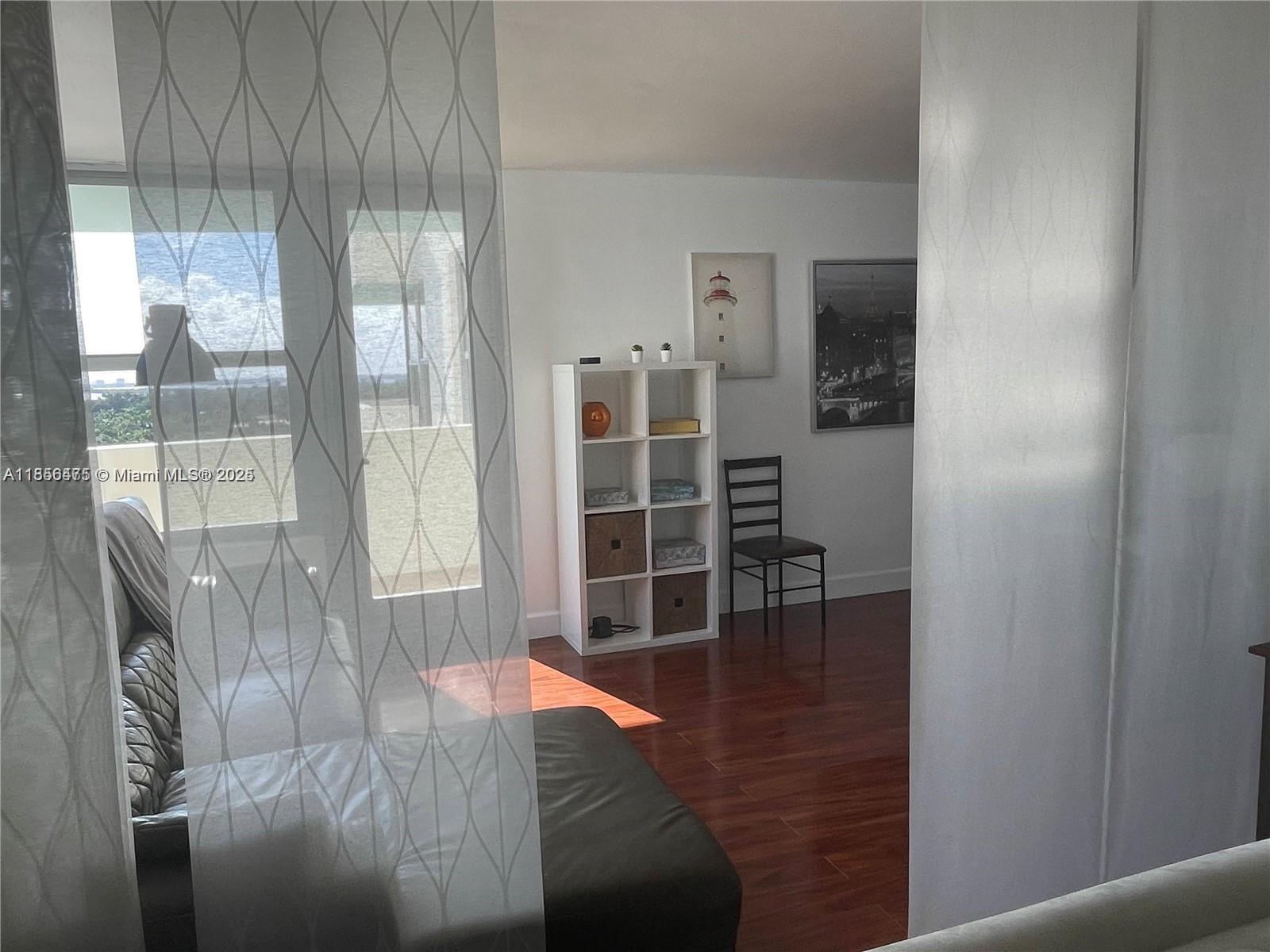 2899 Collins Ave 1420 Property Photo 16