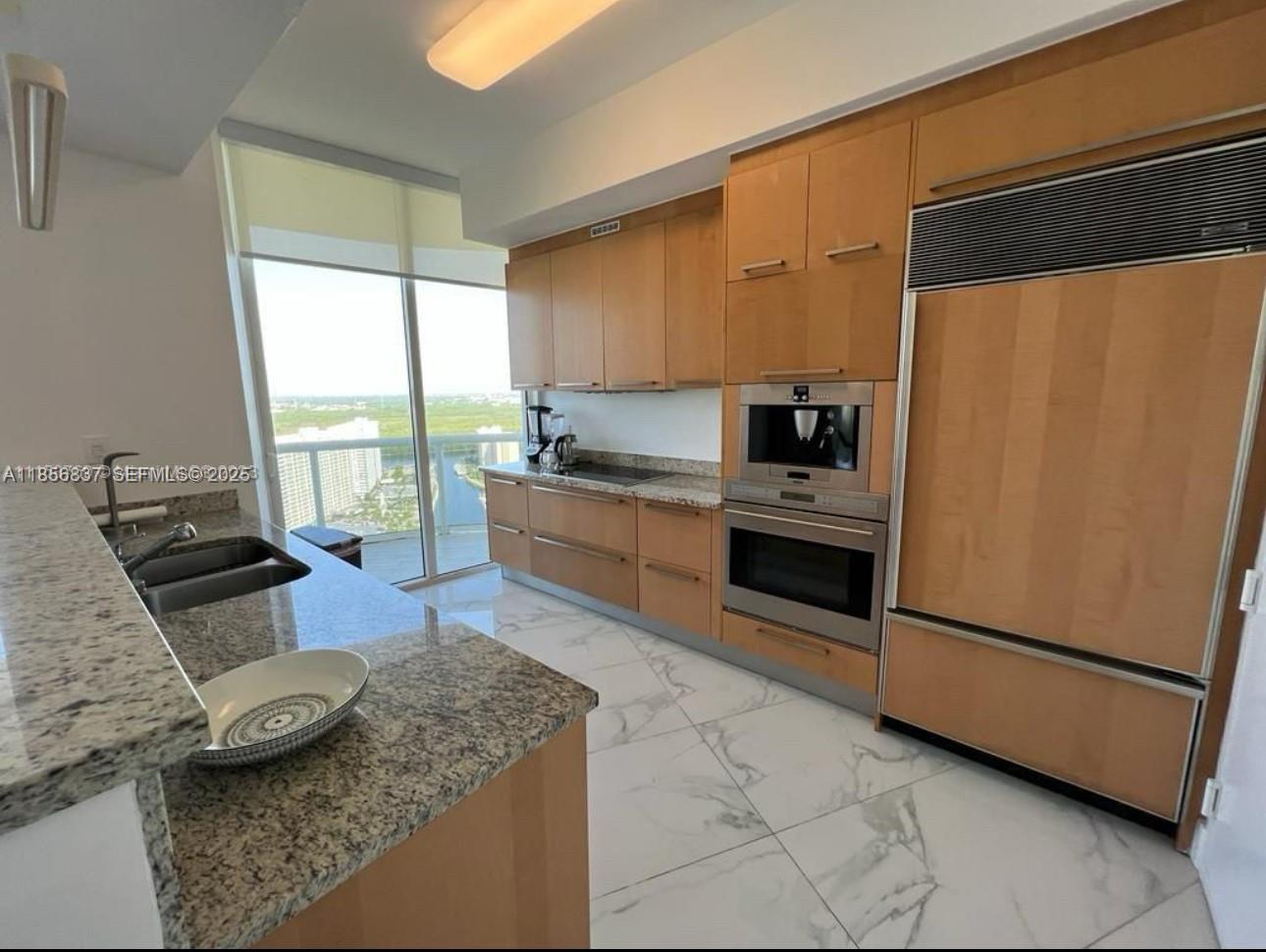 15811 Collins Ave 2805 Property Photo 16