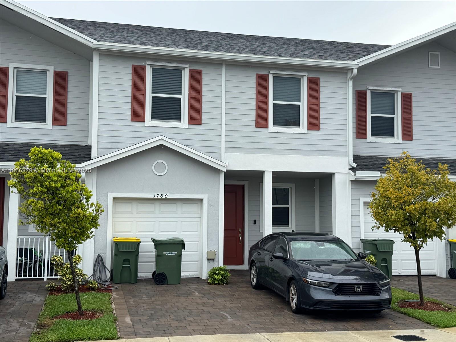 1780 SE 9th Ave Property Photo 1