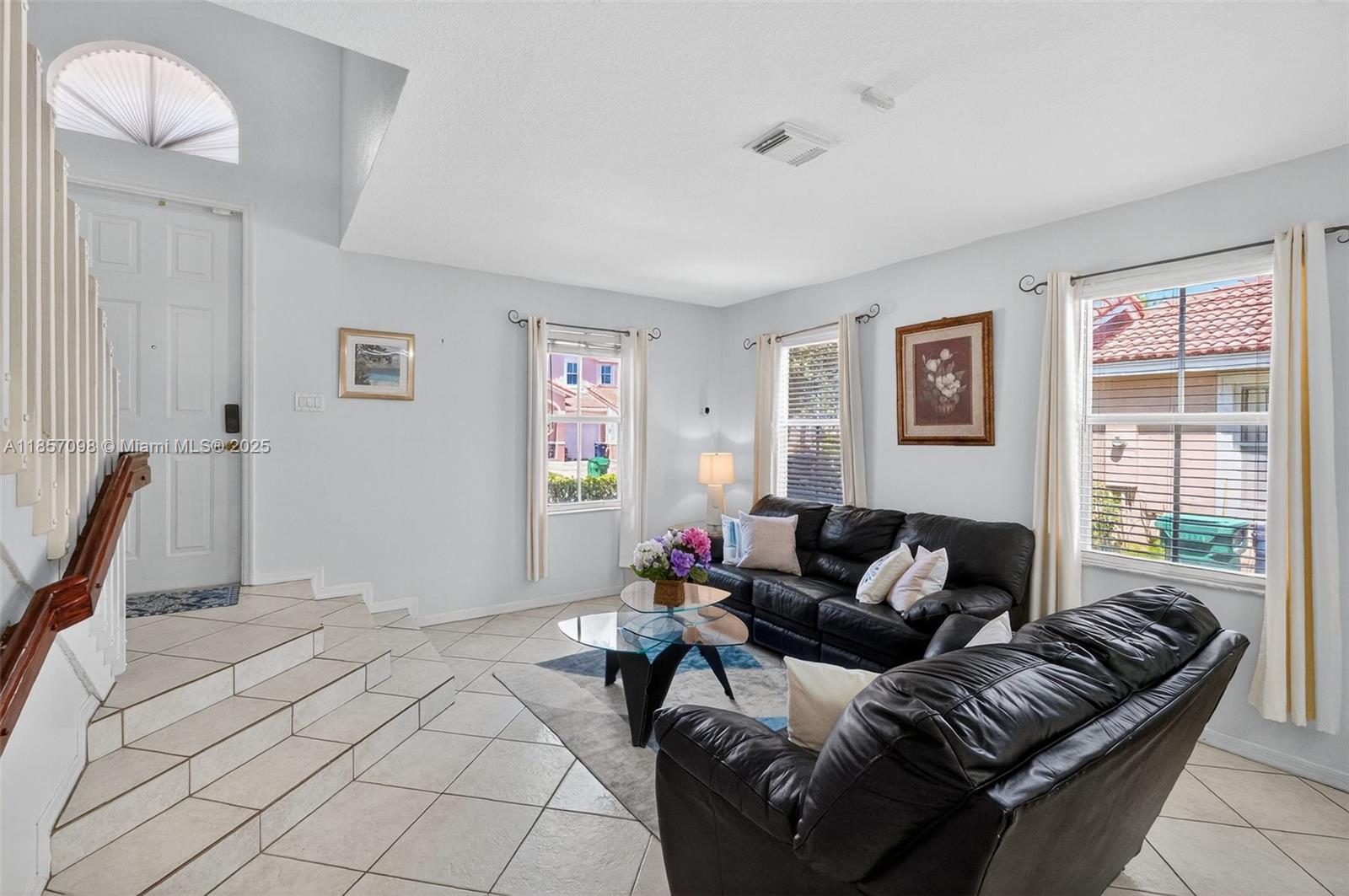 13810 Sw 275th St Property Photo 2