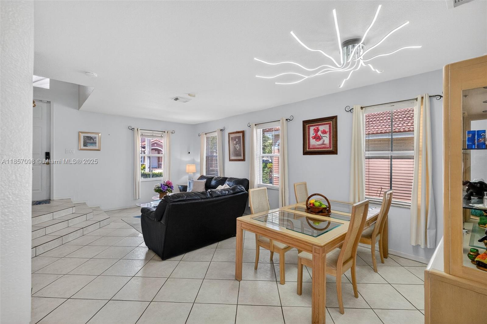 13810 Sw 275th St Property Photo 6