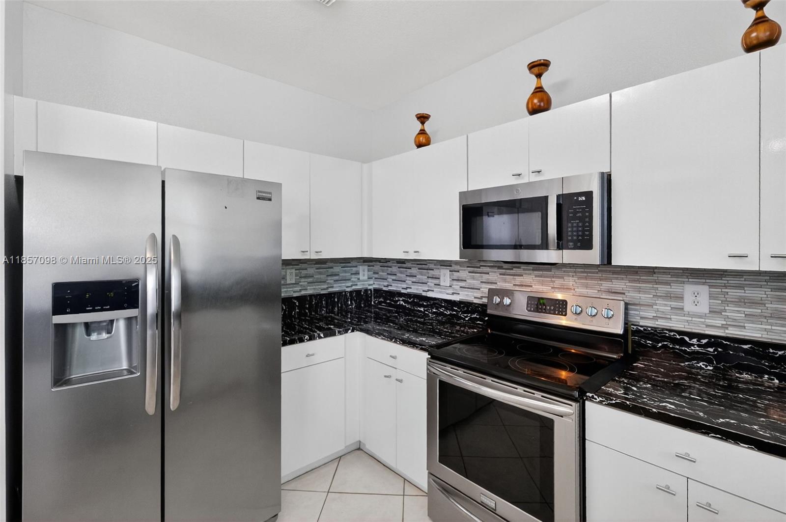 13810 Sw 275th St Property Photo 11